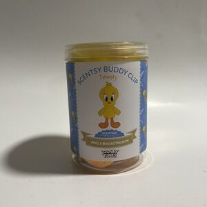 Scentsy Buddy Clip - Tweety - Looney Tunes - Scented w "Vanilla Bean Buttercrea"